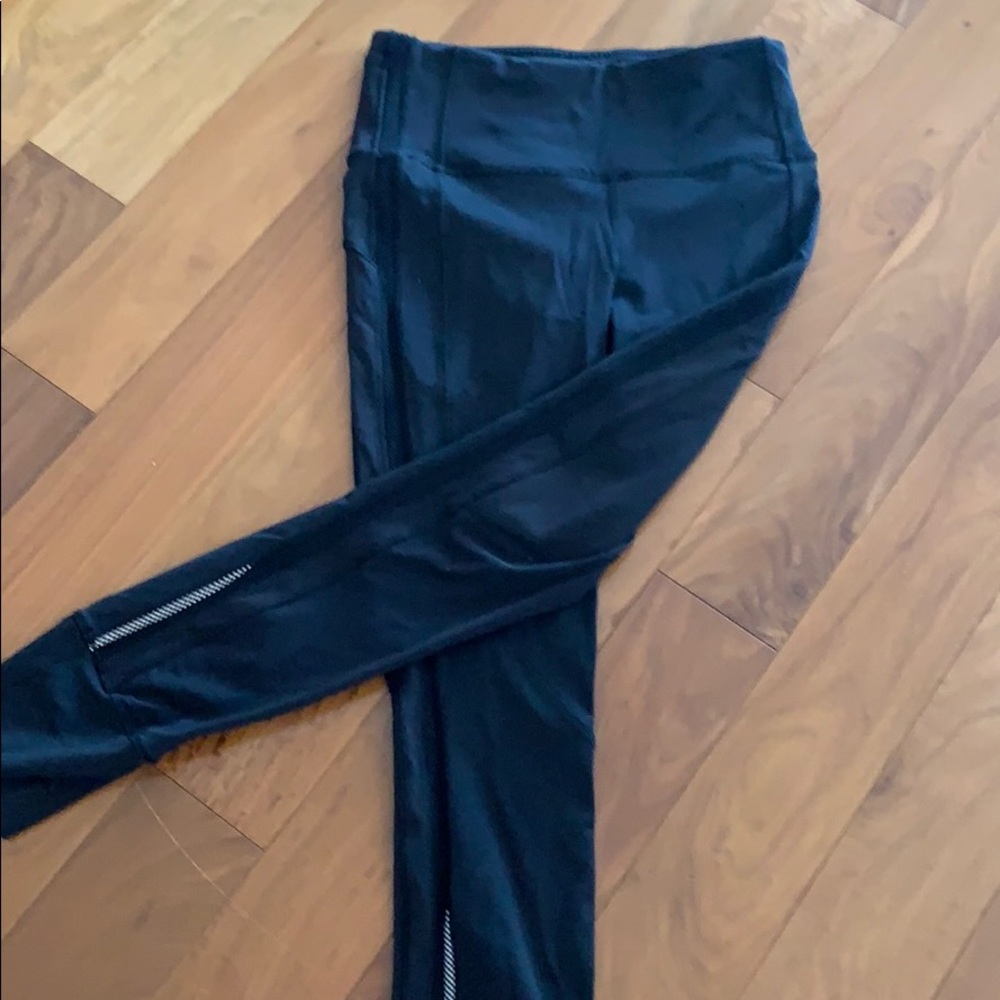 Lululemon Hi Rise Running Legging - perf condit